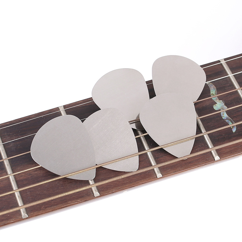 Electric Guitar Pick Pack - 明るく鮮やかなサウンドのためのステンレススチール製ギターピック10枚パック 0.3mmギターピック エレキギター、ベース、ウクレレ用