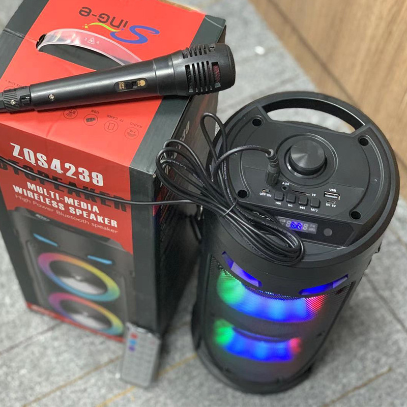 LEDライト付きの大型Bluetoothスピーカー,カラフル - Audio Music Center のレビューと価格